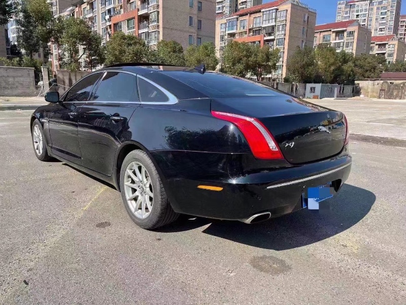 嘉興12年捷豹XJL2