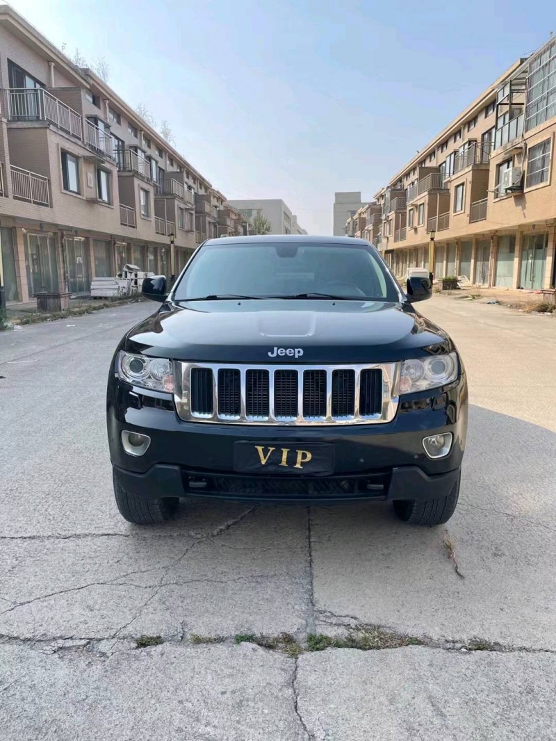 徐州13年Jeep大切諾基1