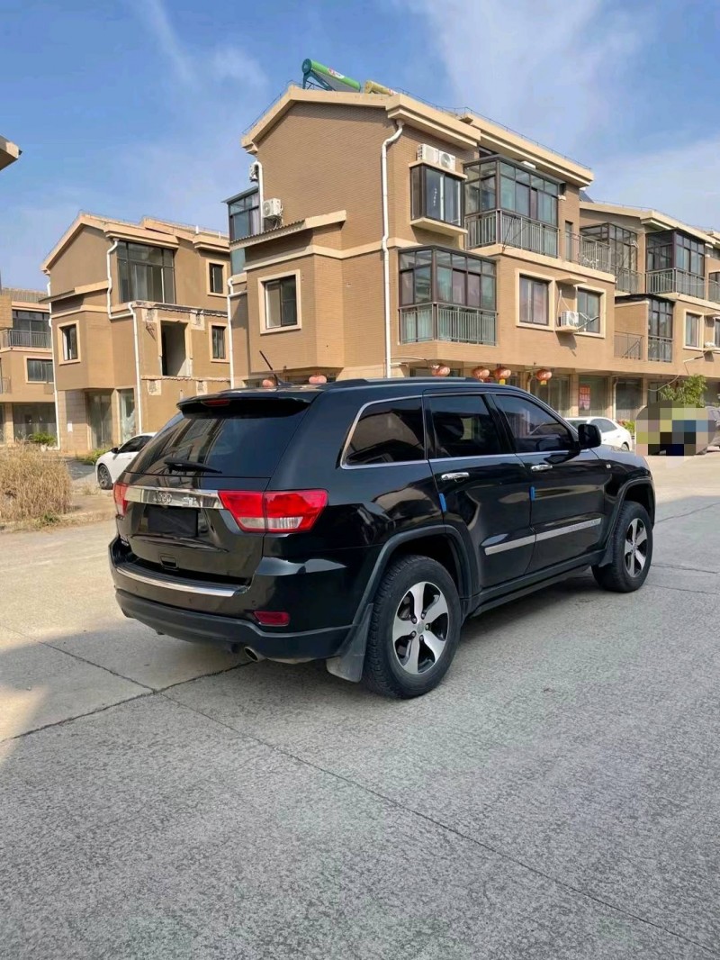 徐州13年Jeep大切諾基8