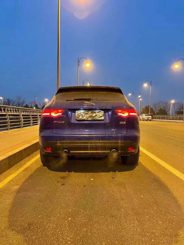 陽泉18年捷豹F-PACE7