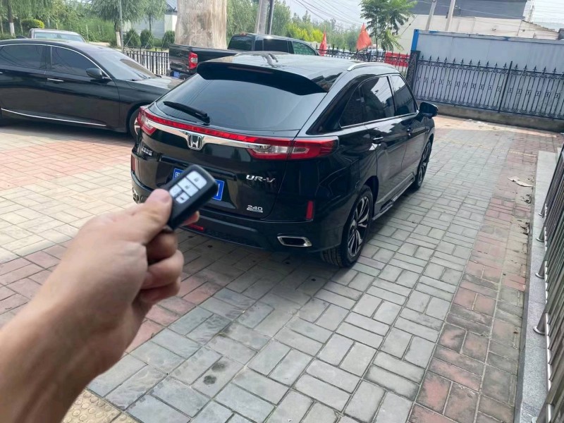 保定18年本田UR-V2