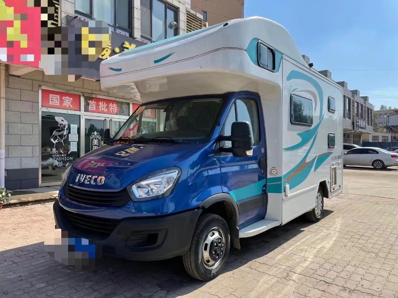 深圳19年依維柯房車2