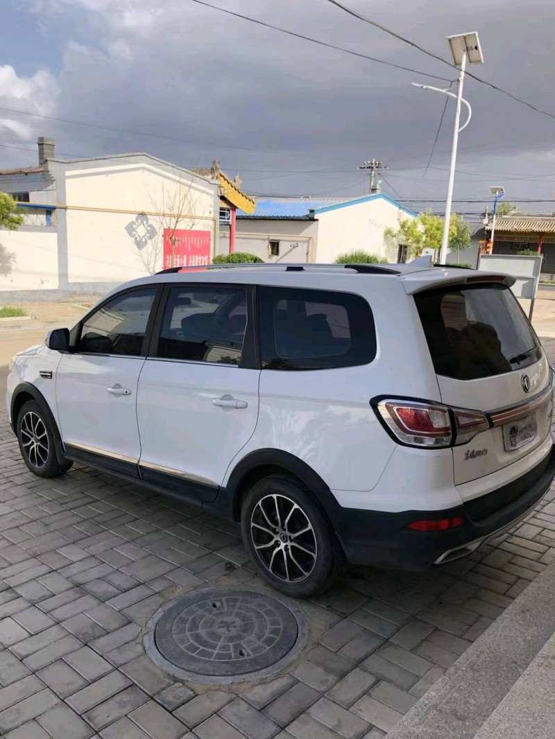 呼和浩特19年東風SX67