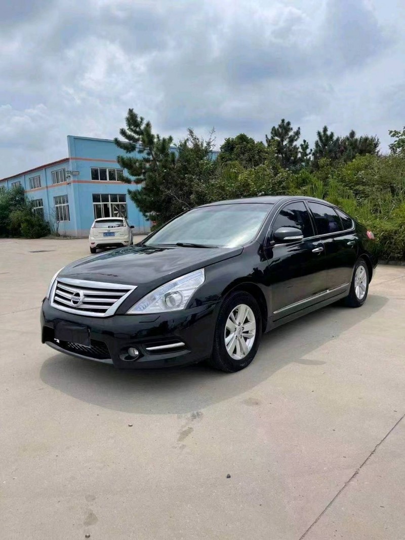 徐州12年日產天籟2