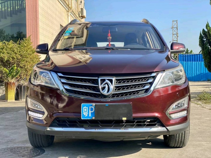 廣州16年寶駿5601