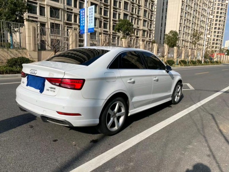 蘇州17年奧迪A37
