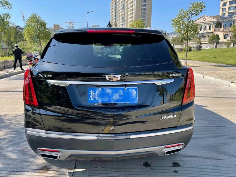 寧波20年凱迪拉克XT56