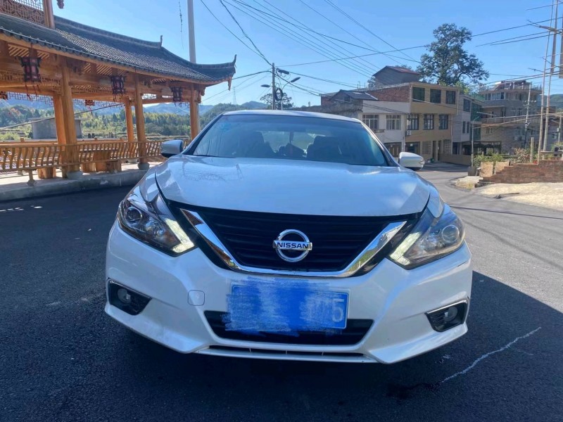 溫州17年日產天籟1