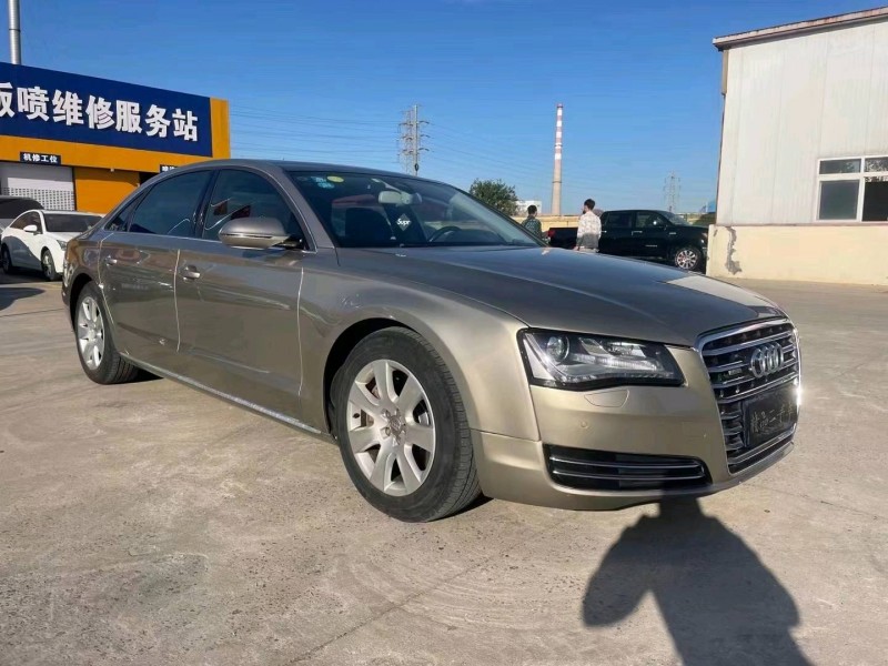 天津12年奧迪A8L2