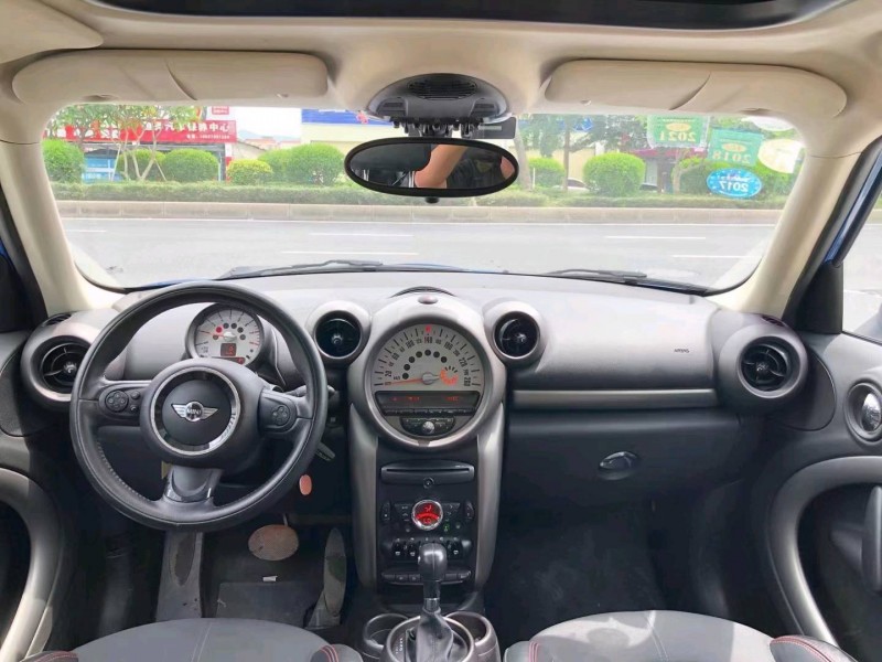 肇慶12年寶馬MINI3