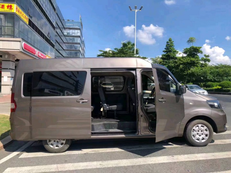 肇慶18年長安汽車M605