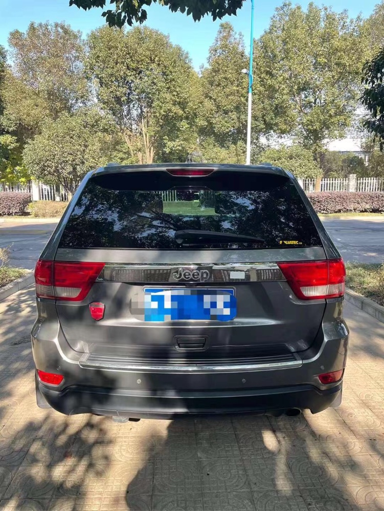 北京13年Jeep大切諾基6