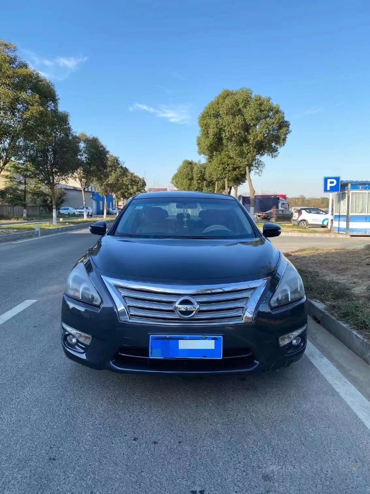 蘇州15年日產天籟1