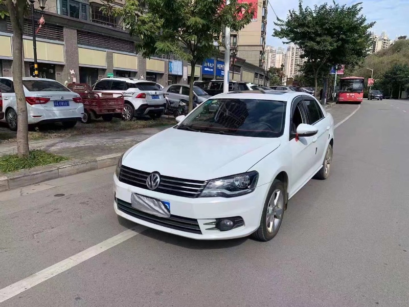 南寧15年大眾寶來2