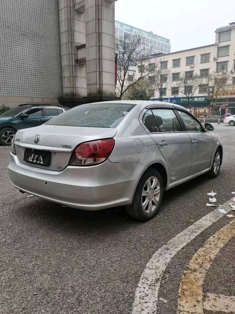 婁底11年大眾朗逸5