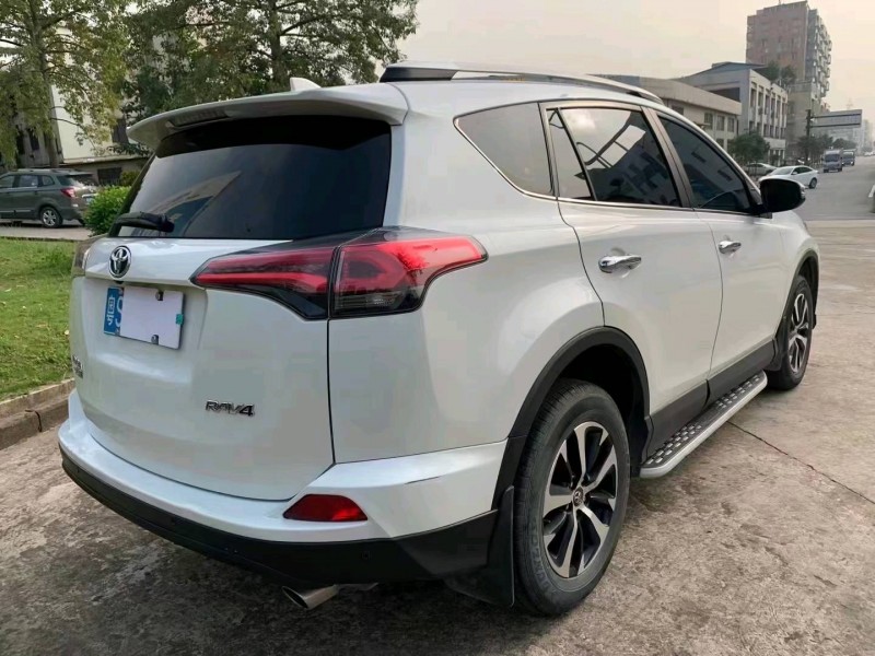 北京16年豐田RAV4榮放1