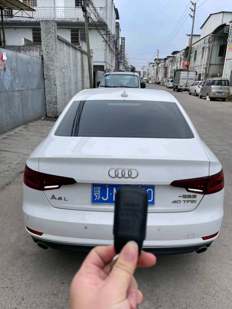 廣州18年奧迪A4L3