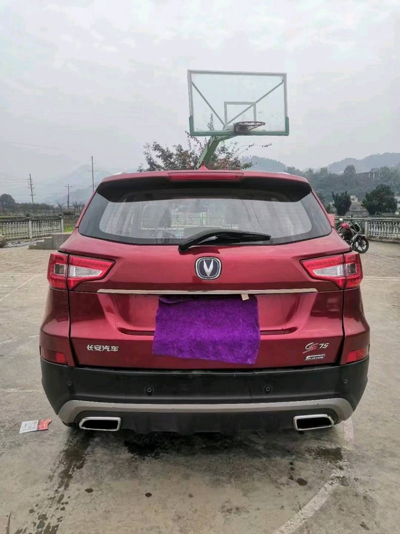 成都16年長安汽車CS751