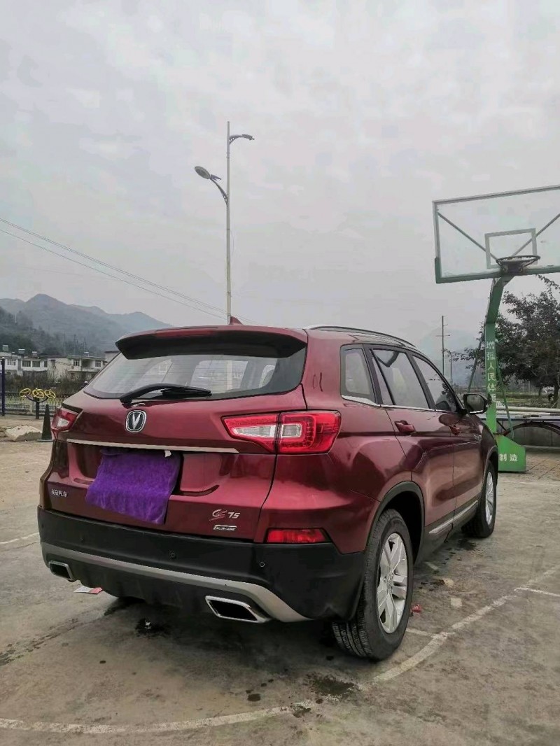 成都16年長安汽車CS757