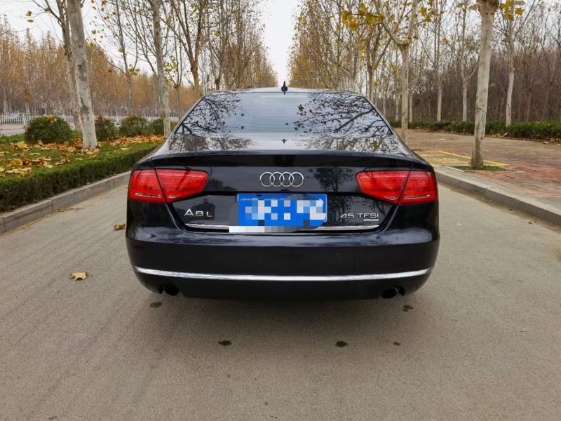 聊城12年奧迪A8L2