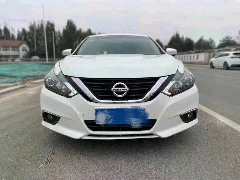 北京18年日產天籟1