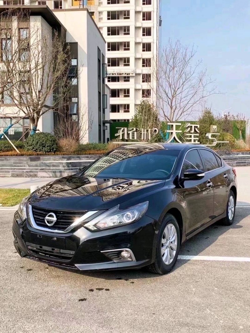 廊坊17年日產天籟2