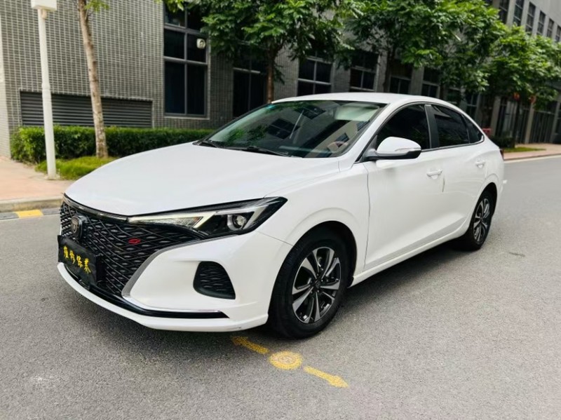 東莞20年長安汽車逸動3