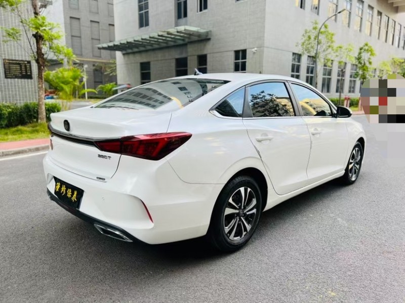 東莞20年長安汽車逸動7