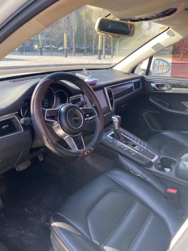 东营18年众泰SR94