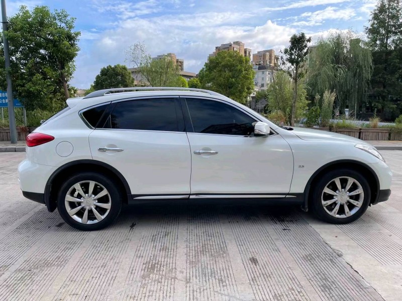 北京16年英菲尼迪QX503