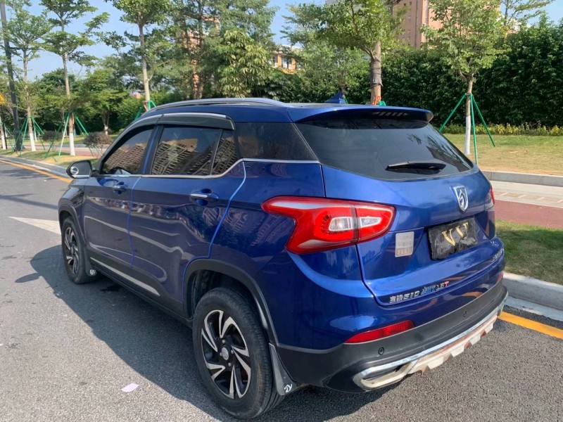 廣州18年寶駿5105