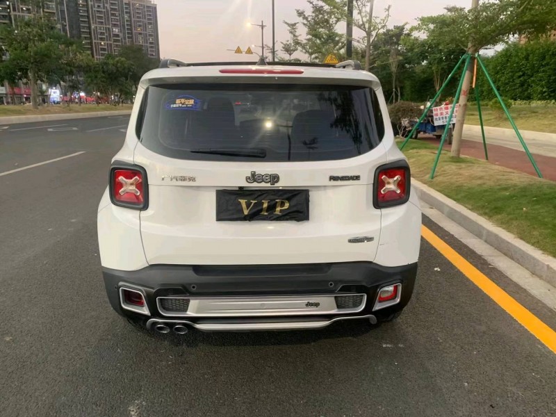 廣州17年Jeep自由俠4