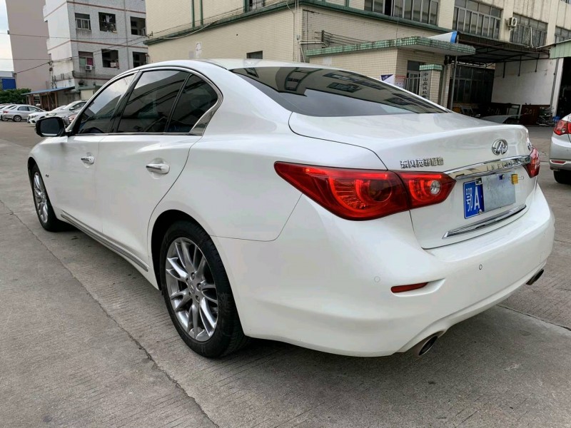 中山18年英菲尼迪Q50L8