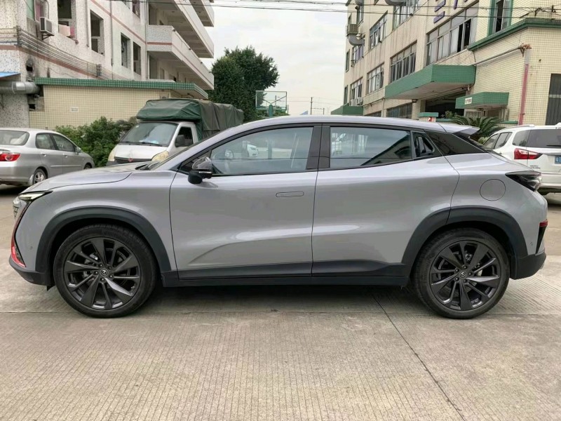 中山20年長安汽車UNI-T3