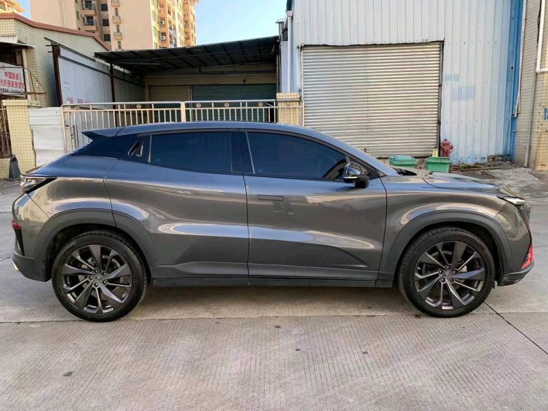 中山20年長安汽車UNI-T2