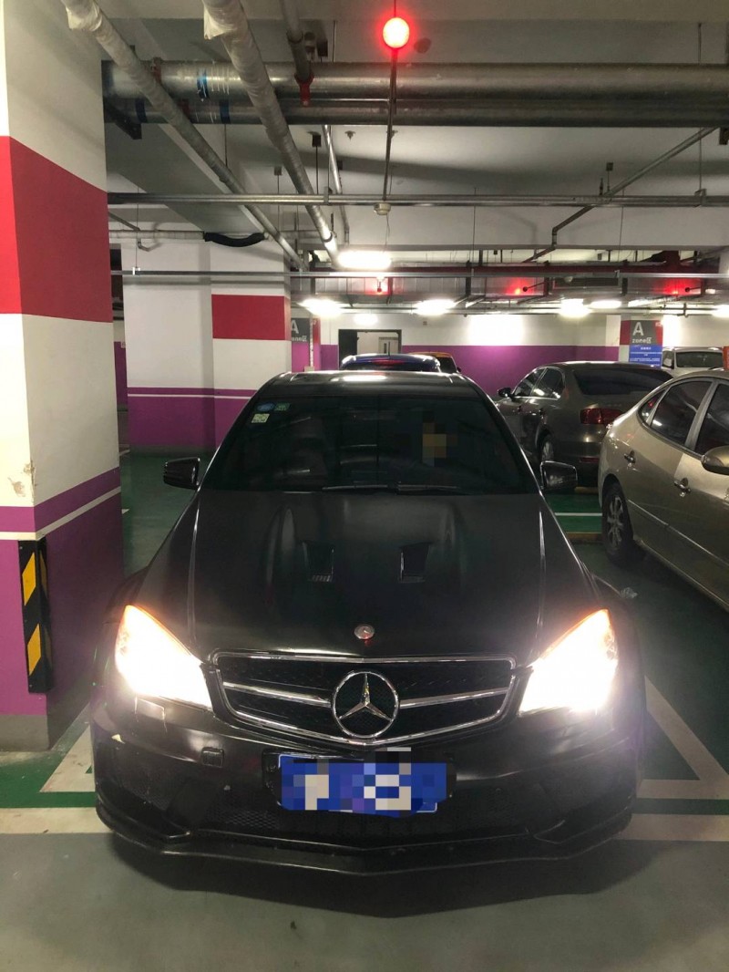 北京11年奔馳AMG C632