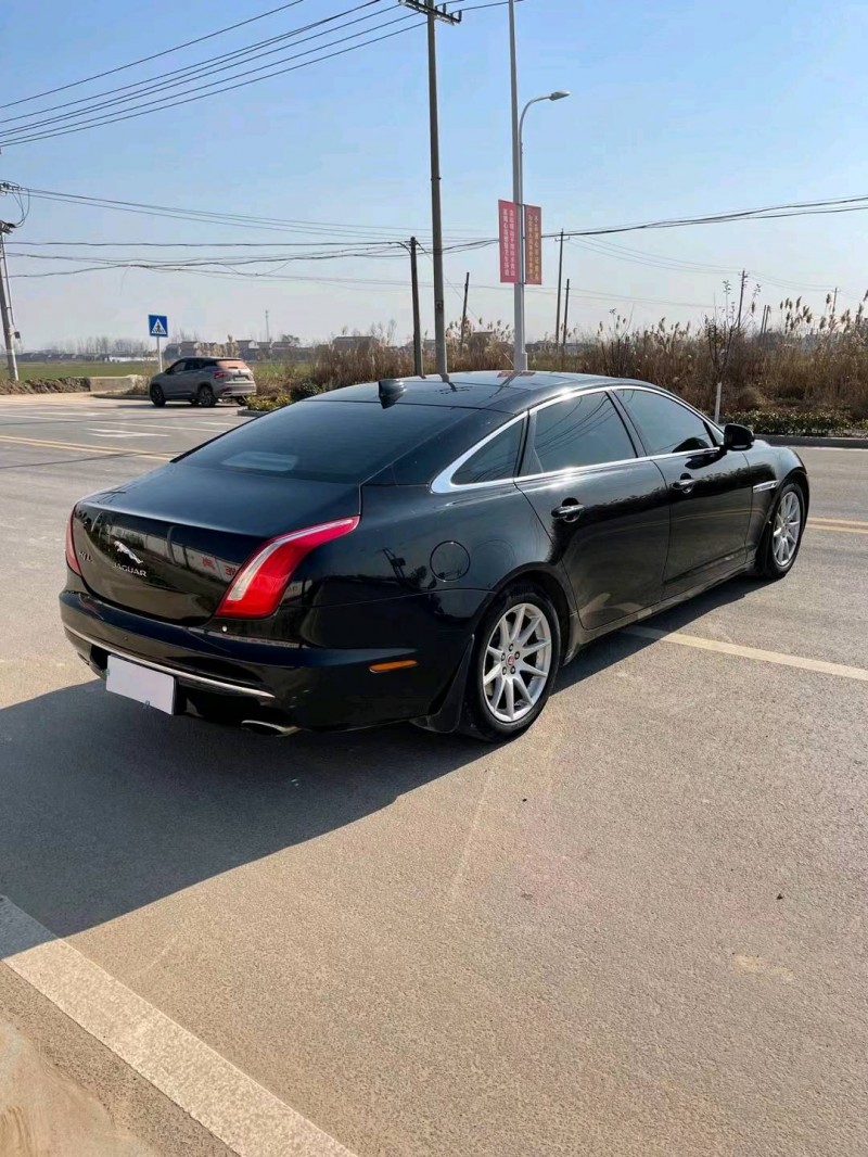 宿遷17年捷豹XJ8