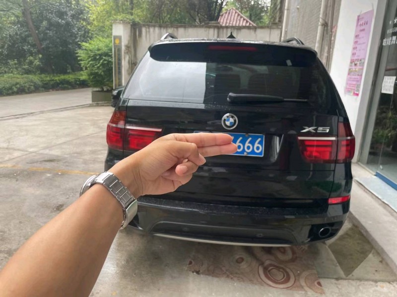 貴陽12年寶馬X54