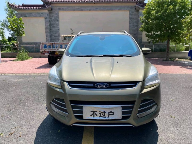 天津13年福特翼虎1