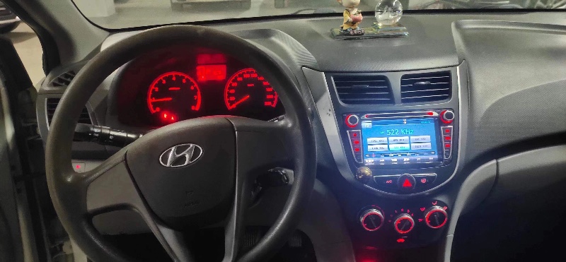 苏州16年现代瑞纳4