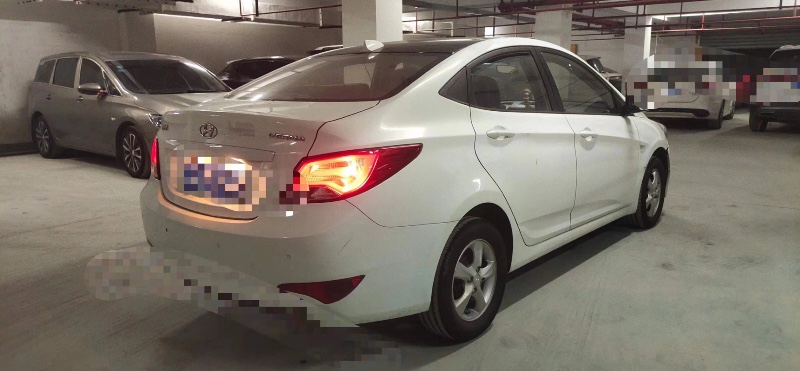 苏州16年现代瑞纳9