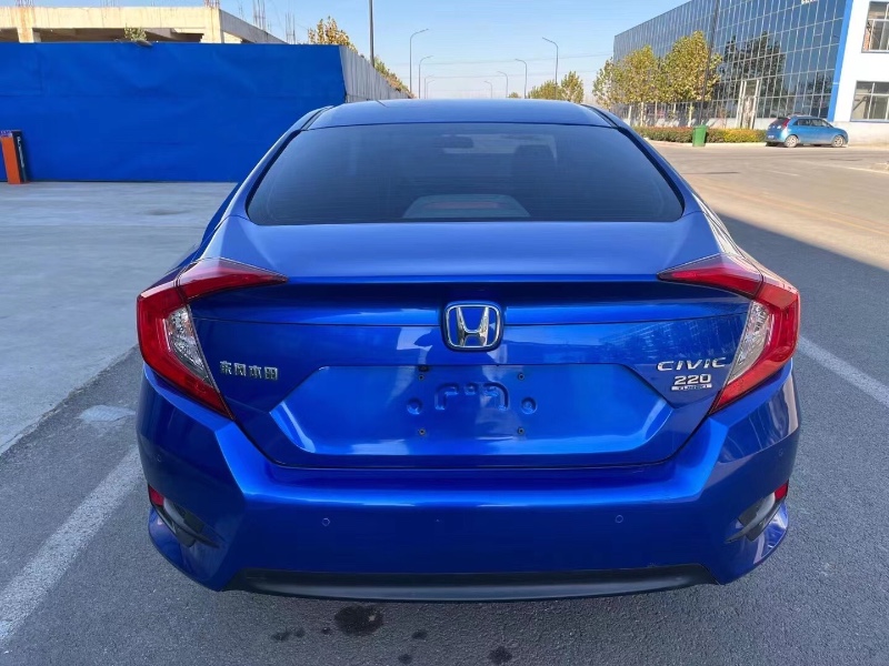 济宁16年本田思域5