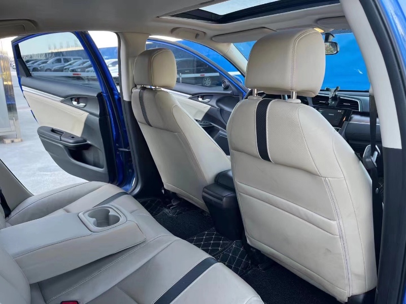 济宁16年本田思域4