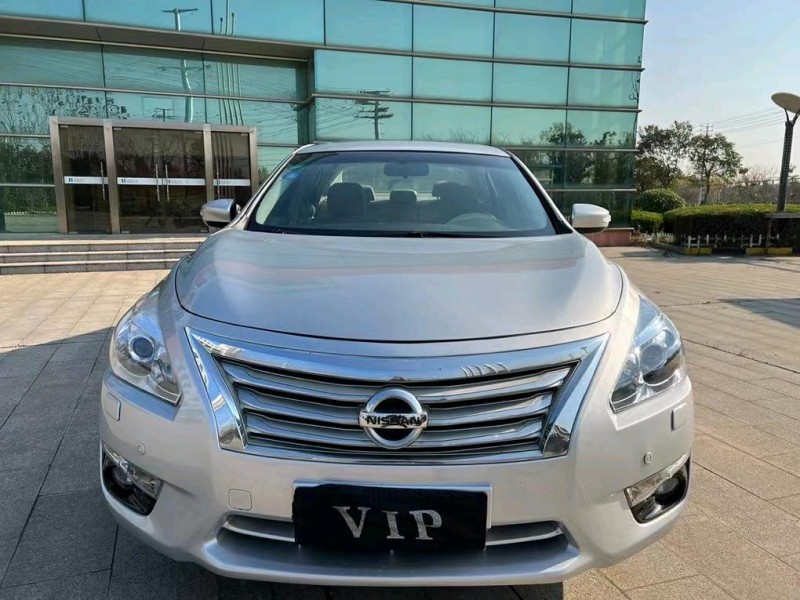 鹽城14年日產天籟1