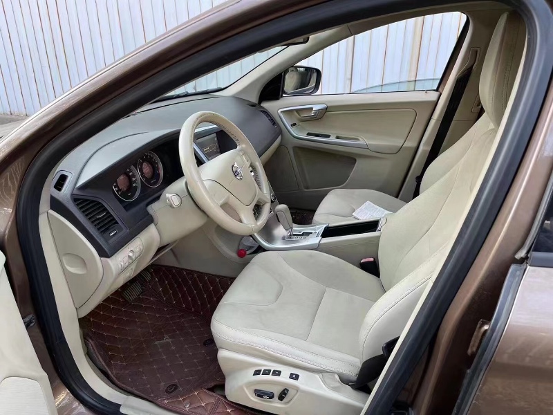上饒11年沃爾沃XC604