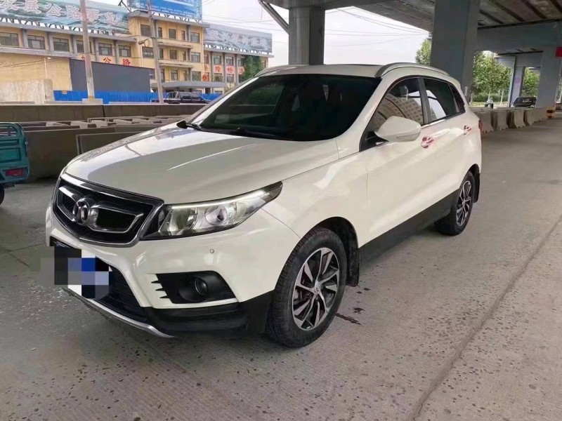 濟南17年北汽紳寶X558