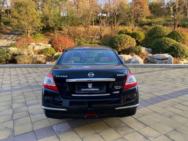 濰坊13年日產天籟4
