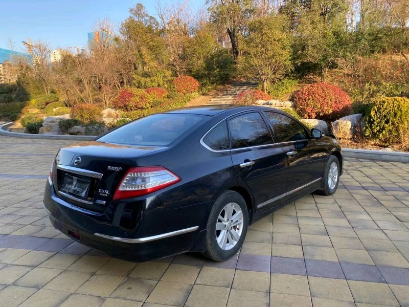 濰坊13年日產天籟5