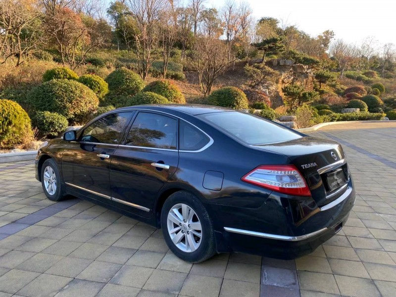 濰坊13年日產天籟6