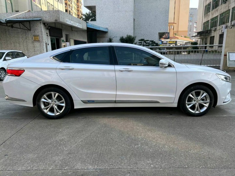 中山19年吉利博瑞2